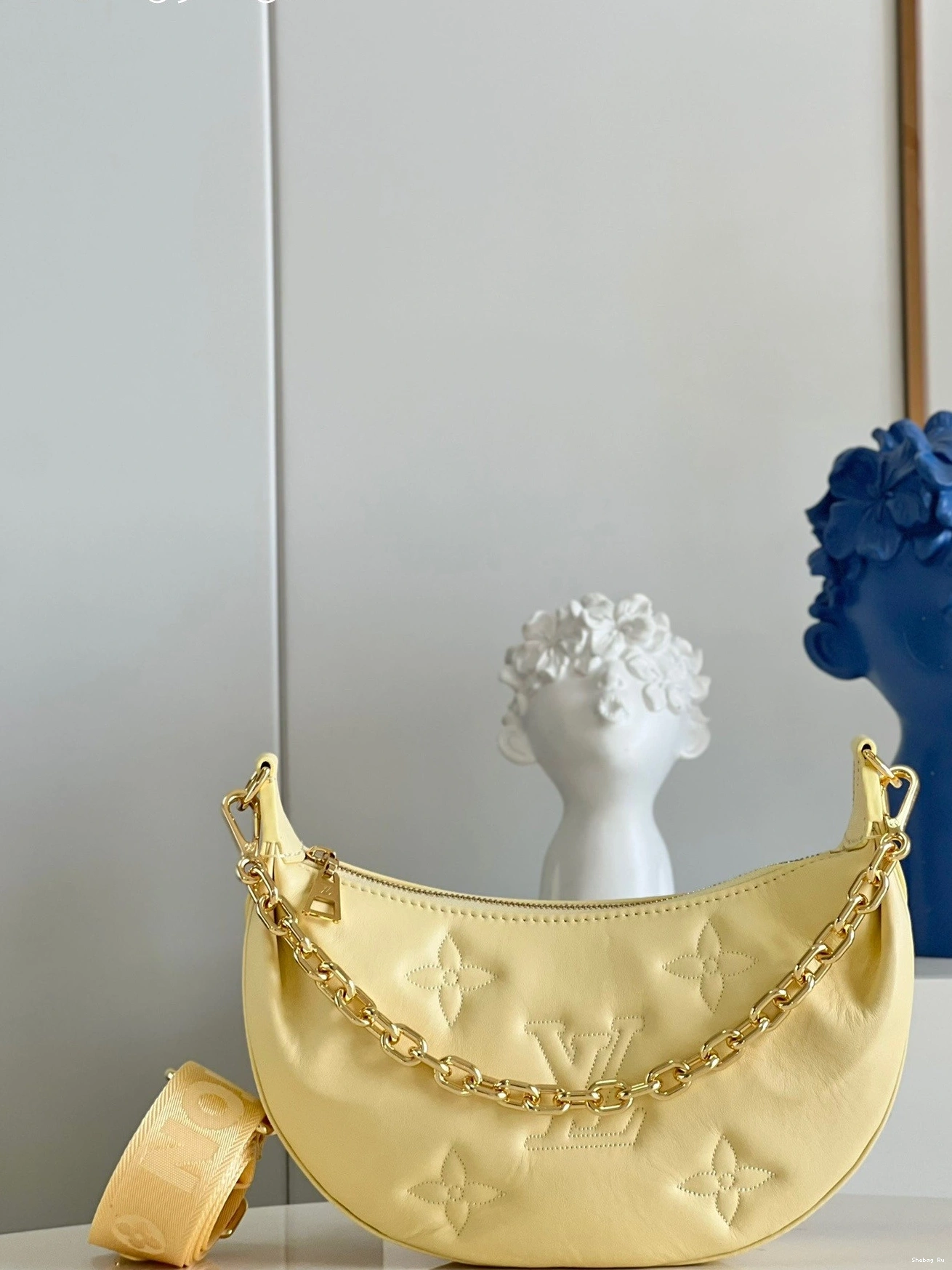 VUITTON MOON THE OVER LOUIS 0729